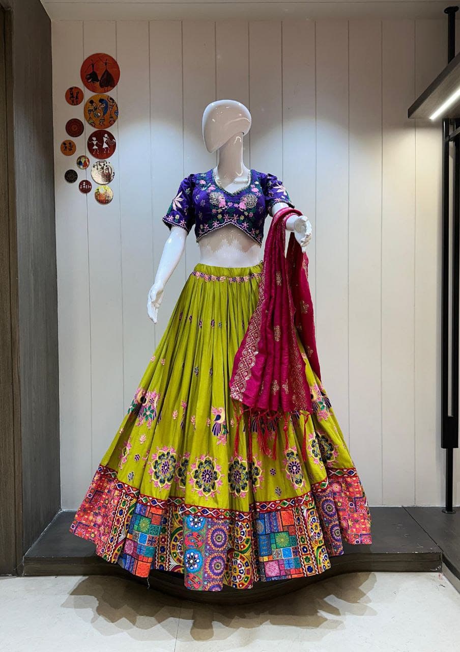 8 MTR Heavy Vintage and Gamthi Kurti Concept Chaniya Choli