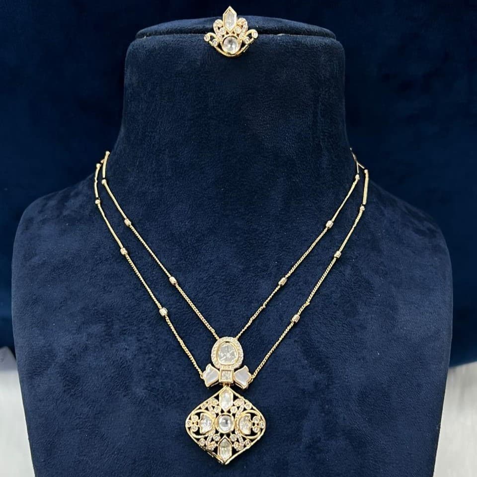 Double Layered Radiant Brooch Set